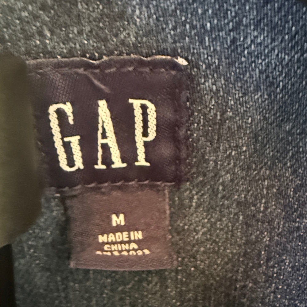 GAP Dark Blue Cropped Jean Jacket size Medium - Picture 2 of 5
